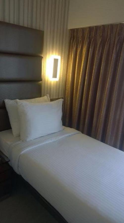 Hotel Kk Residency Chandīgarh Екстериор снимка