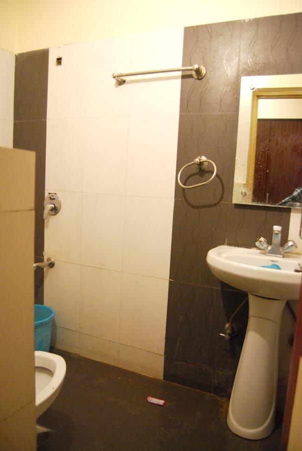 Hotel Kk Residency Chandīgarh Екстериор снимка